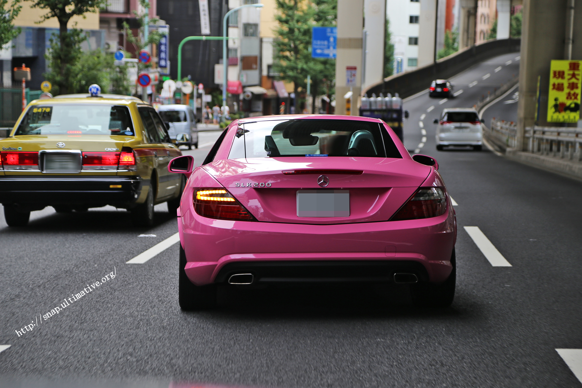 ピンクの車に関する記事一覧